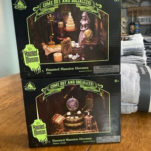 Haunted mansion, dioramas two